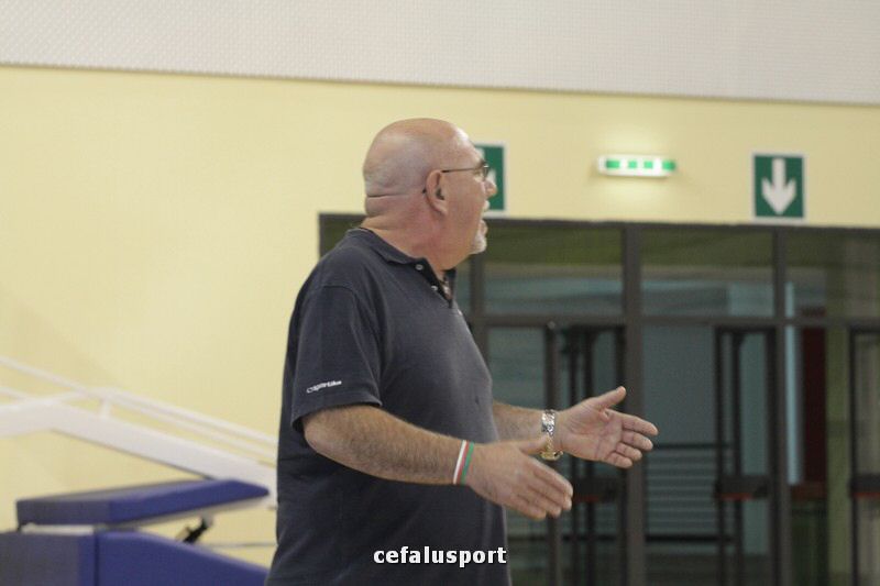 111030 volley 147_tn.jpg
